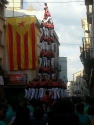 4 de 9 amb folre de la Colla Vella dels Xiquets de Valls - (foto: @birreiros)