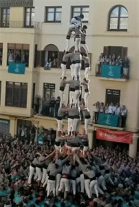 El 5 de 9 amb folre dels Borinots de Sants